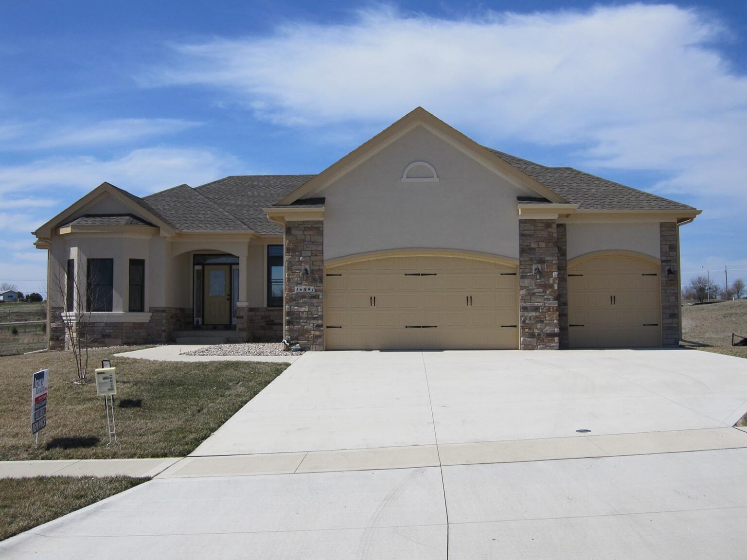 Urbandale New Construction - DZ Construction